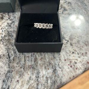 Beautiful Belmont David Yurman Curb Link size 7 Sterling Silver with Diamonds.